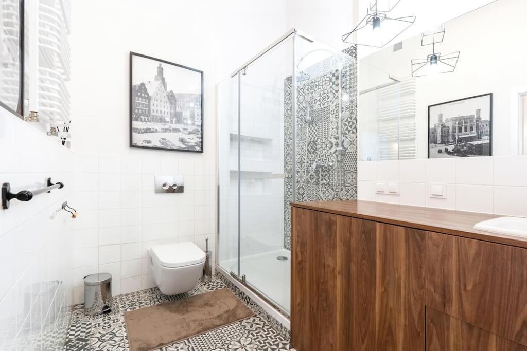 Wyjatkowy Apartament Na Rynku Wrocław Buitenkant foto